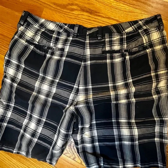 Tommy Bahama Mens Plaid Shorts Size 38 Linen Cotton Blend Blue White - Picture 8 of 9